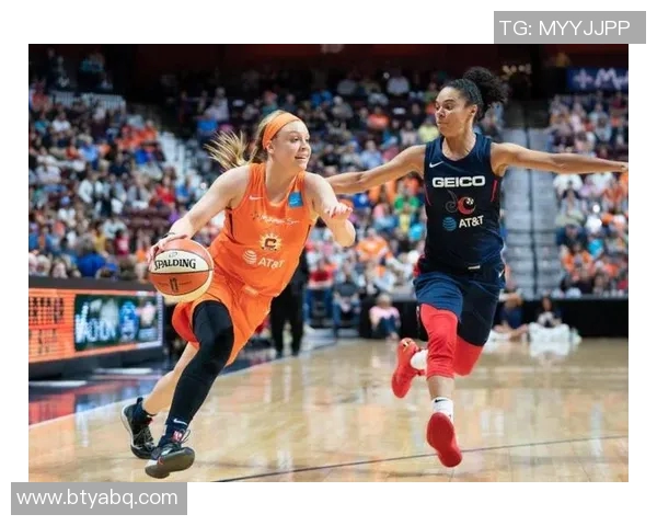 WNBA太阳队与大梦想队的激烈对决展现篮球魅力与团队精神 WNBA太阳队与大梦想队的激烈对决展现篮球魅力与团队精神